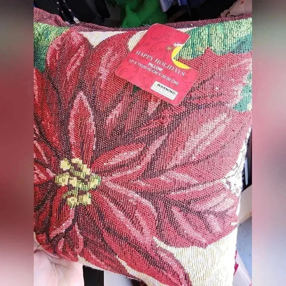 LOT of 2 Christmas Decorative Pillows! 1 NWT + 1 Vintage Handmade Needlepoint - Picture 7 of 9